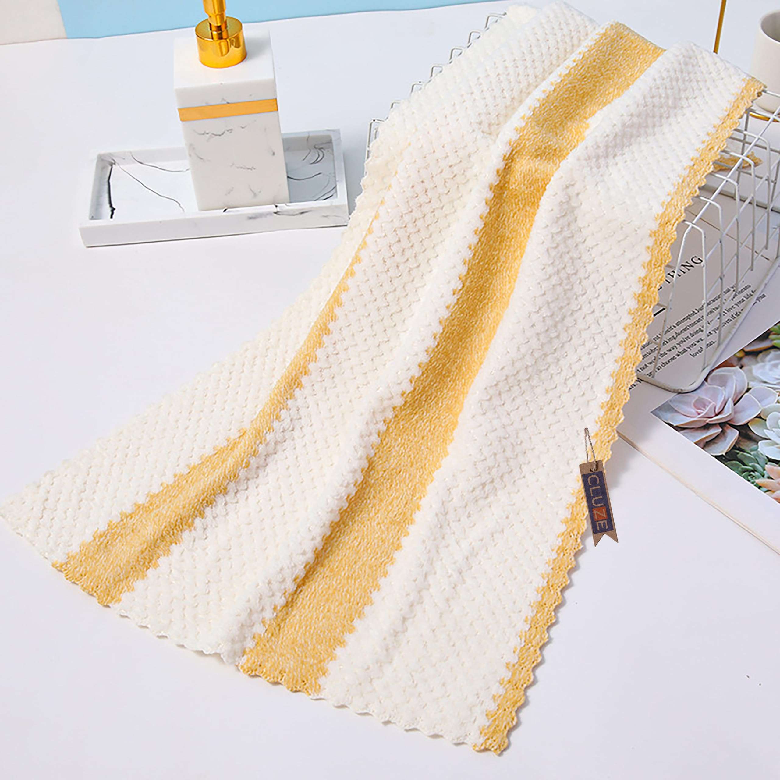 CLUZE Microfiber Face Towel Set, Super Soft Quick Drying Workout Sweat Towels, Hanging and Absorbent Hand Towel for Gym, Bathroom, Travel 35x75 cm (Pack of 5) 6