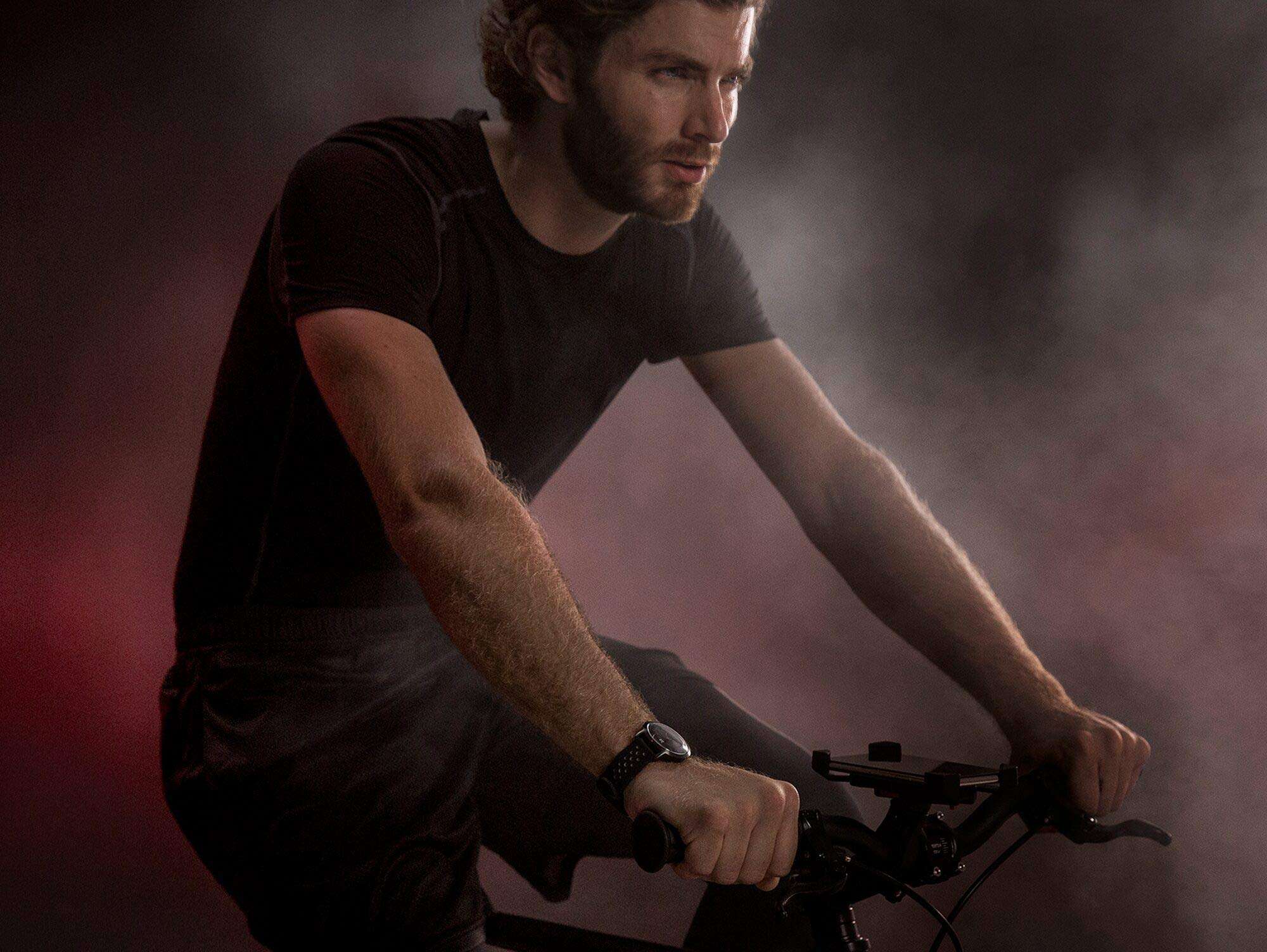 Withings Steel HR Sport Hybrid Smartwatch (40mm) - Activity, Sleep, Fitness and Heart Rate Tracker with Connected GPS, Smart Notifications, Water Resistant with 25-Day Battery Life 4