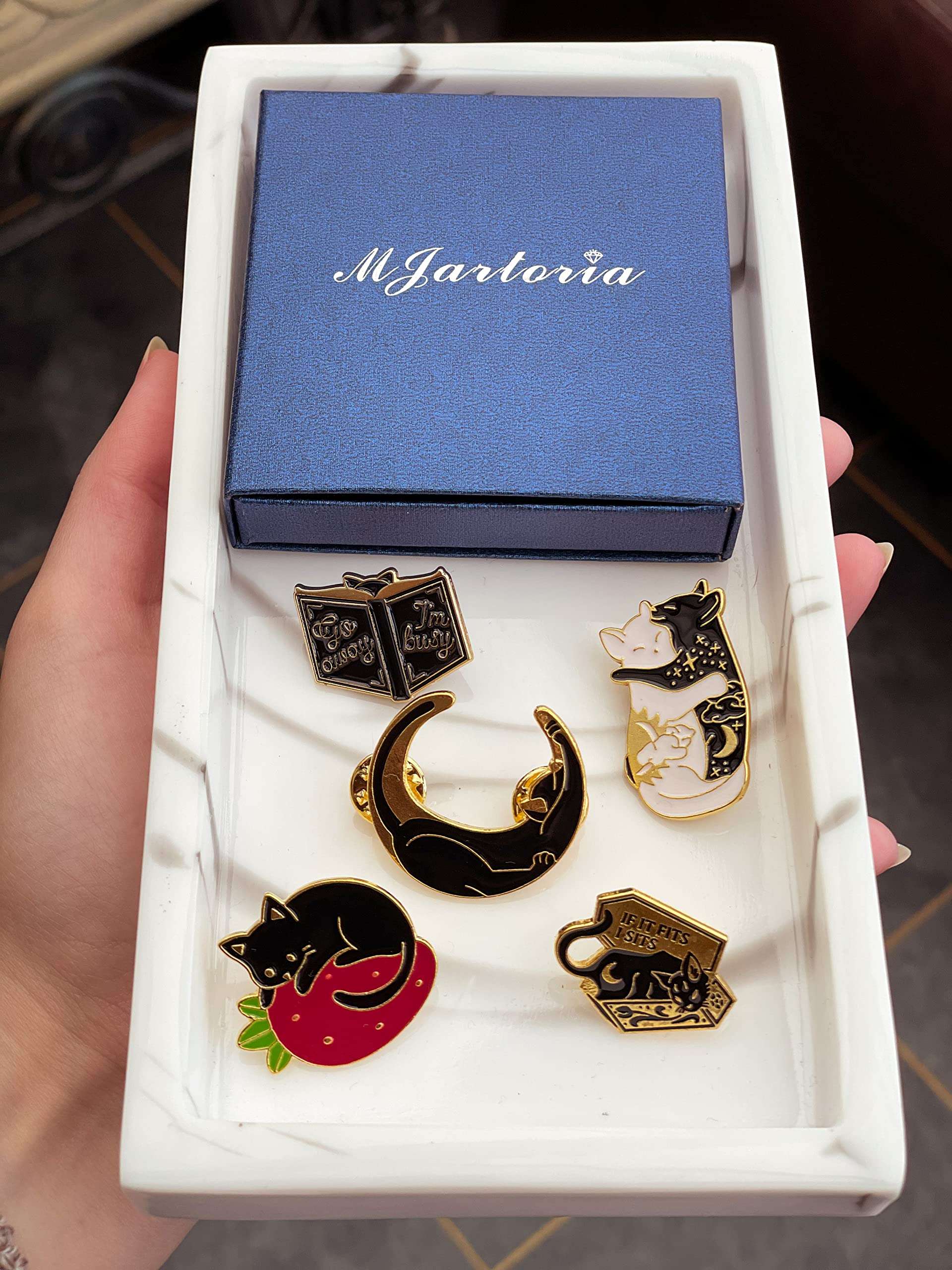 MJartoria Cute Enamel Pins-Cats Hug Book Shape Novelty Cartoon Cute Enamel Brooch Pins for Backpacks Set Badges Clothing Bags Jackets 6