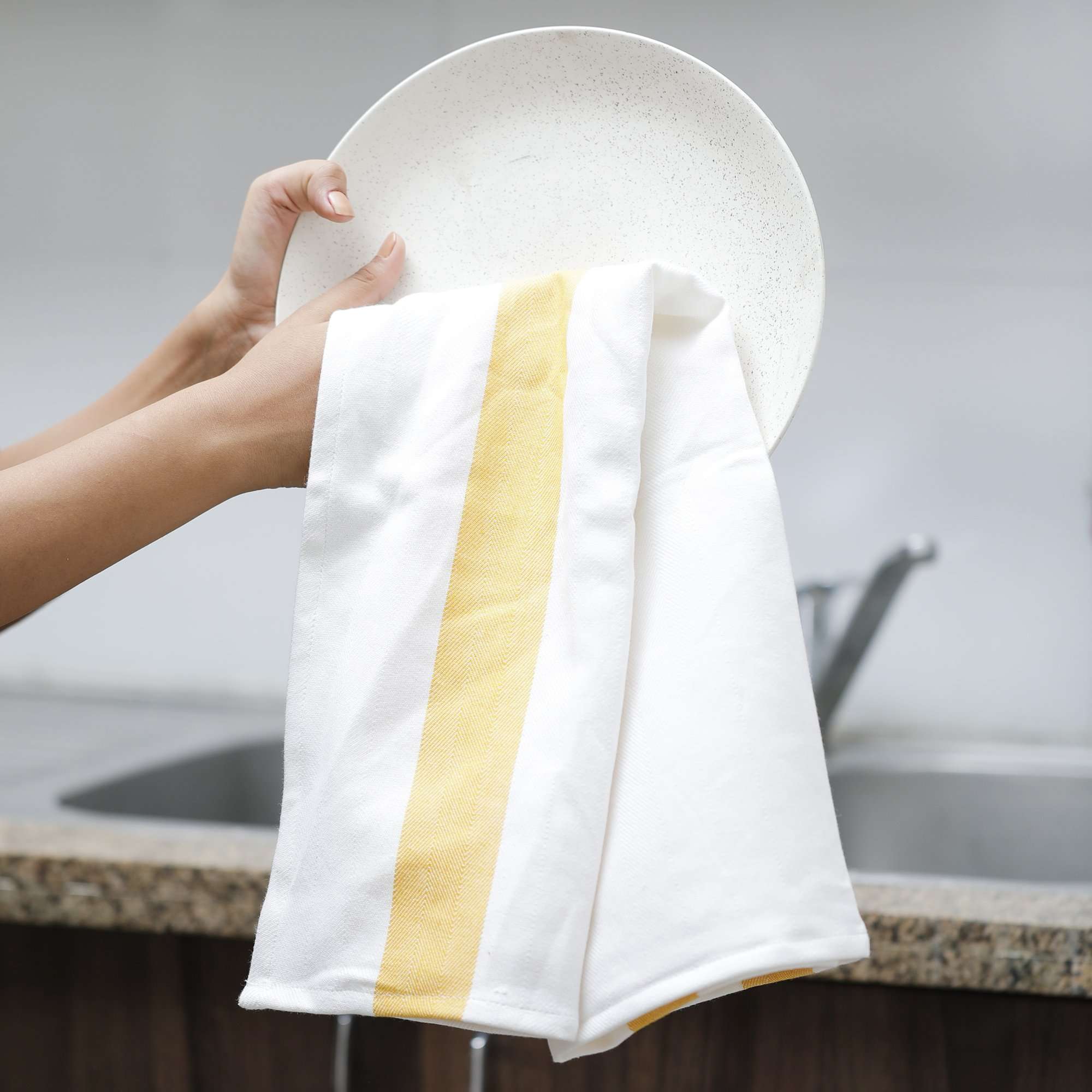 Amazon brand - Umi Herringbone Kitchen Dish Towels(16"x26",4-Pack, Yellow) 2