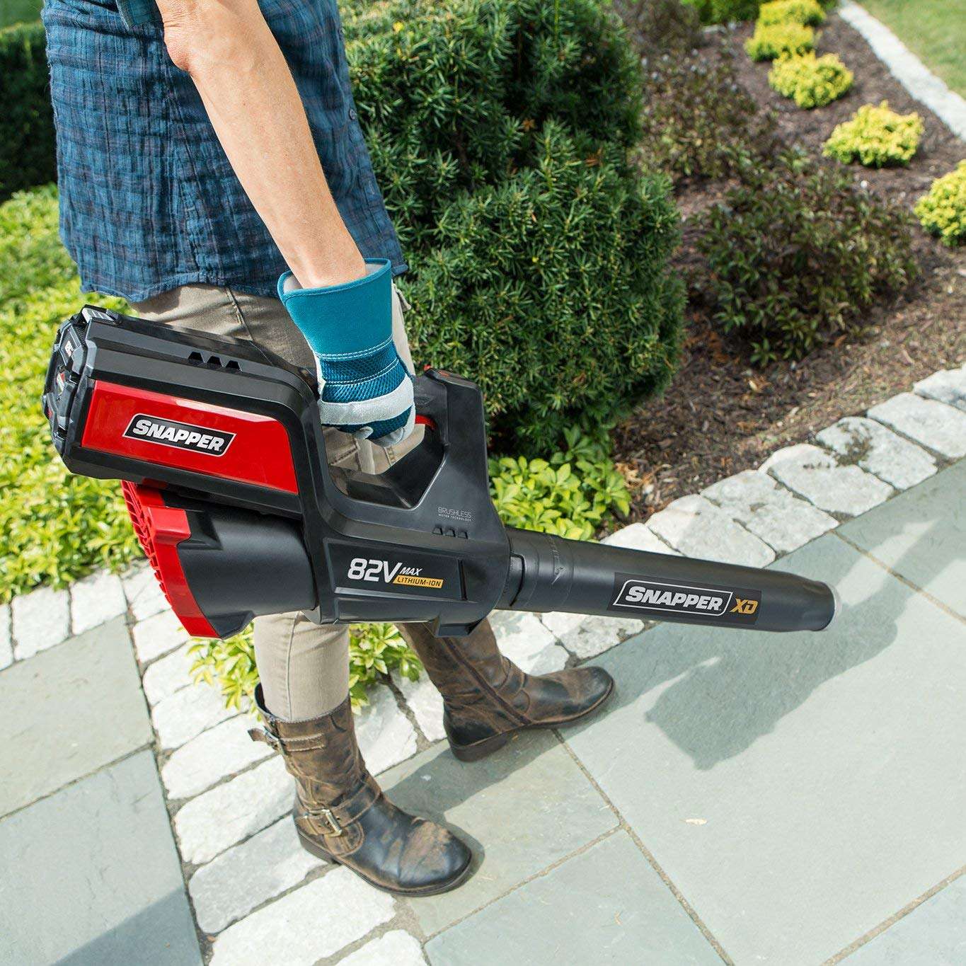 Snapper XD 82V MAX 550 CFM Cordless Electric Leaf Blower Kit with (1) 2.0 Battery and (1) Rapid Charger 3