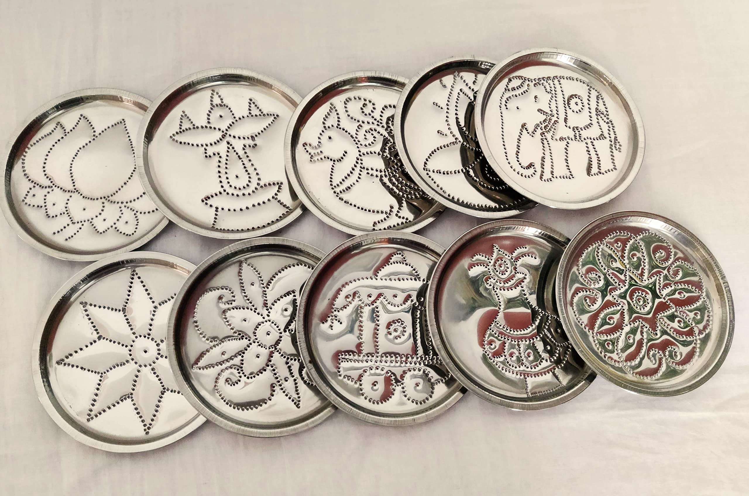 PUJA Celebrations Steel Rangoli Stencil Small, 5 Different Design Draw Making Kit, Kolam, Flower, Mixed Designs Stencils, Material: Steel (4.5 inches) 5