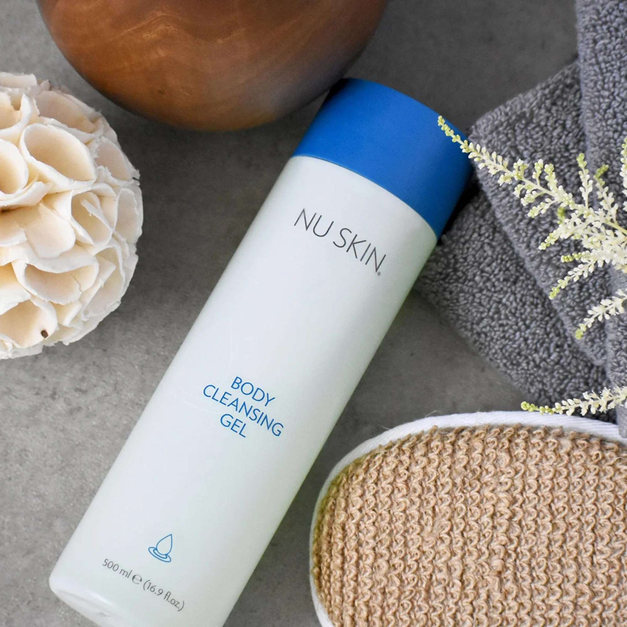 Nu Skin Body Cleansing Gel | Gentle Hydrating Wash for All Skin Types | Moisturizes, Cleanses, and Refreshes Skin | Luxurious 16.9 fl oz Bottle for Daily Use 4