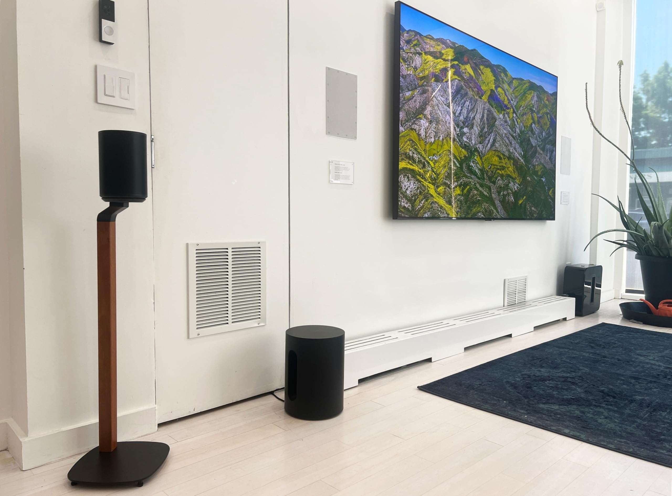 ynVISION.DESIGN Premium Floor Stand Compatible with Sonos Era 100 and Era 300 (Black) 3