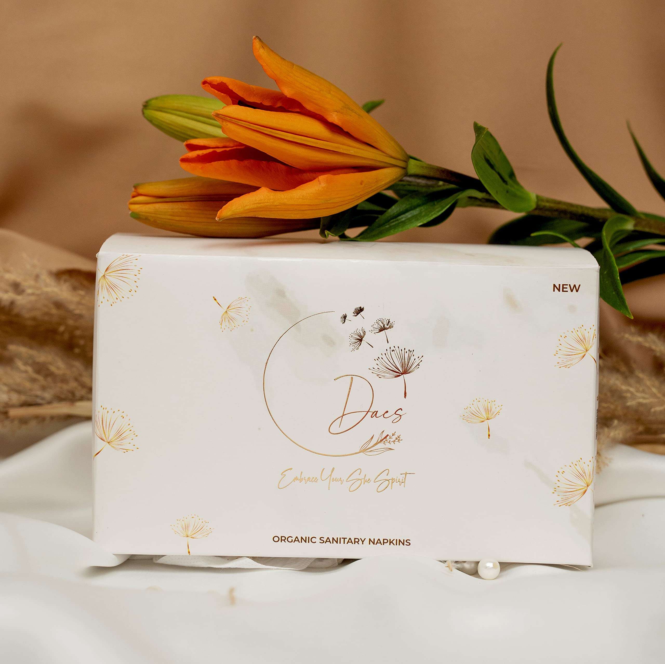 DAES Rash-Free Sanitary Pads - Pack of 36 Without Disposable Cover, Organic Cotton, Toxin-Free, Ultra Thin, Ultra Soft, 4 Wings, Wider Back, Leakage Proof - L Size Pads for a Comfortable and Eco-Friendly Period Experience 1