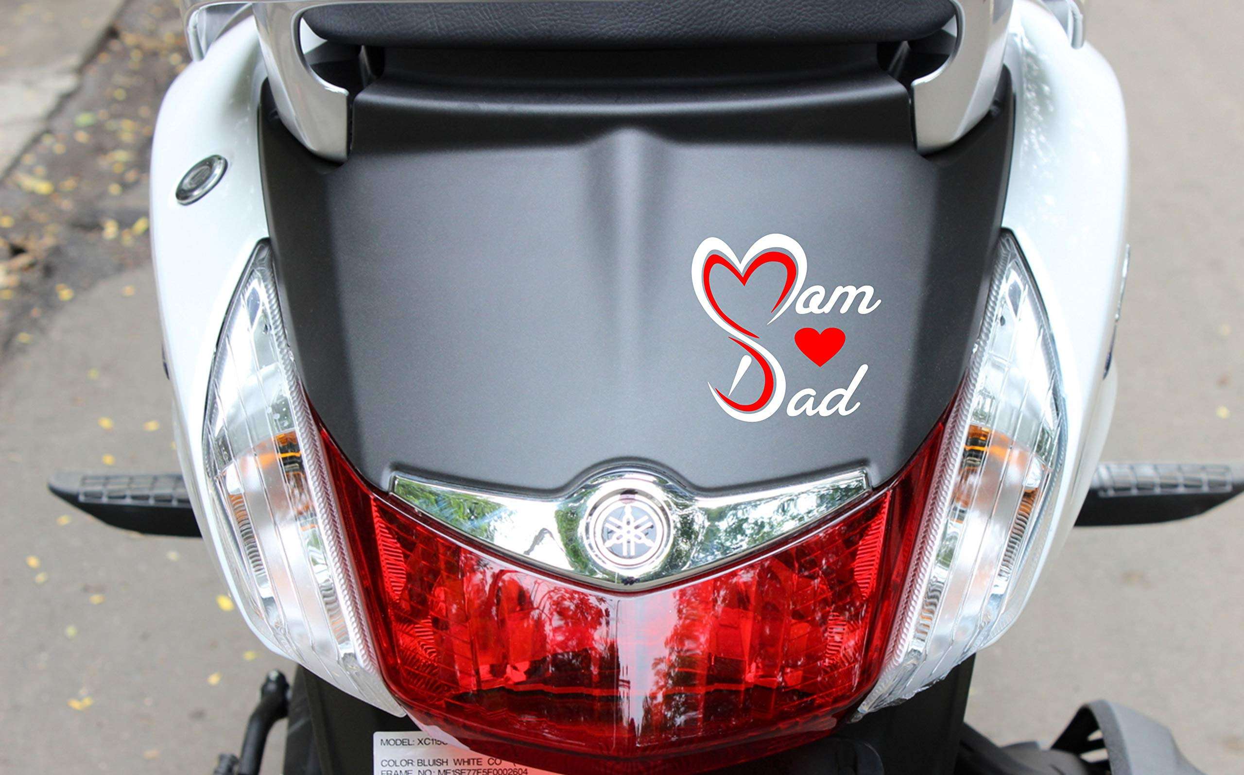 ISEE 360 Mom Dad Love Car Bike Sticker, 0.03 x 4.13 x 4.13 Inches, (White,Red) 3