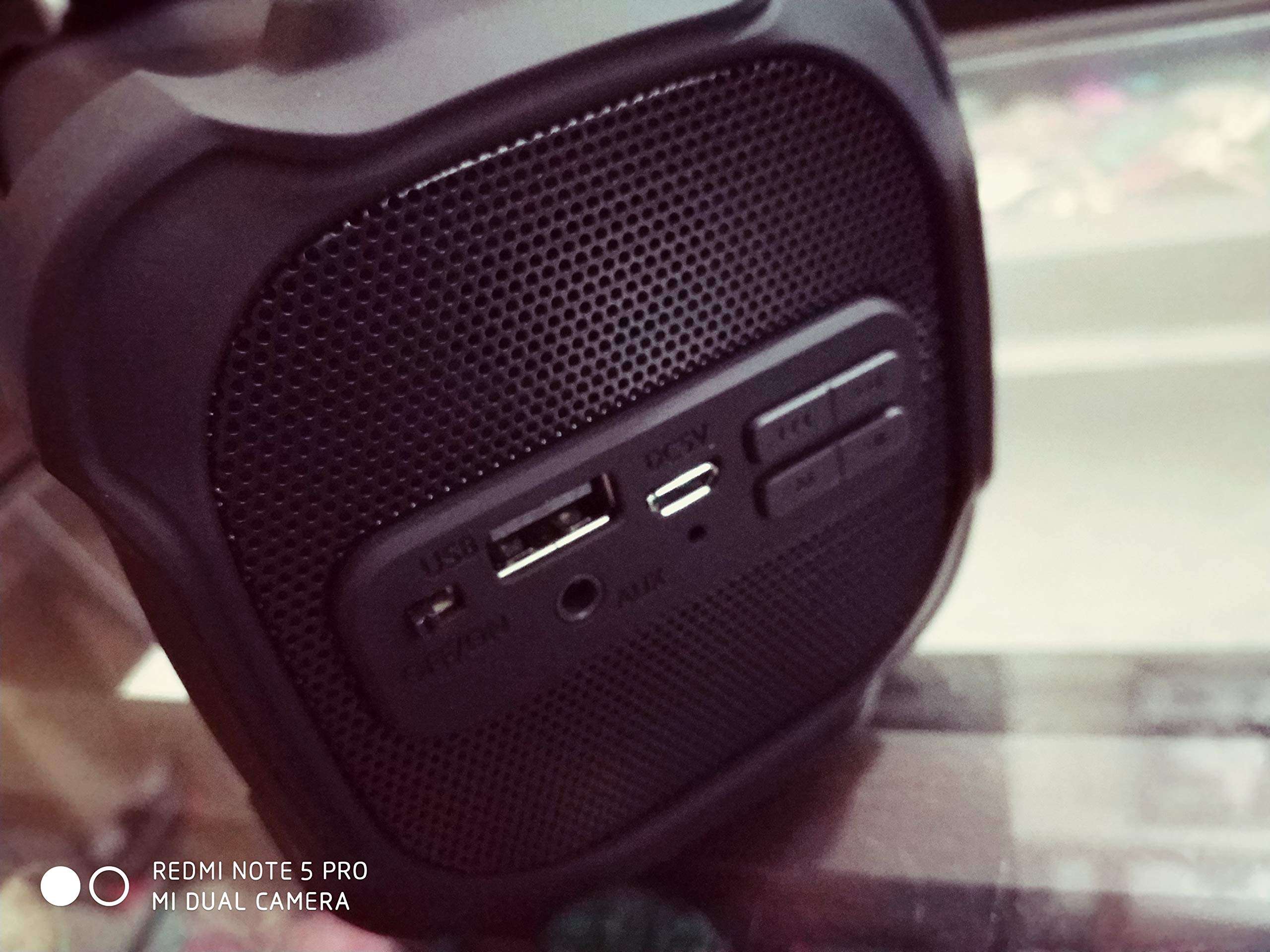 Nesty GR33 Power 6 Watts Bluetooth Portable Speakers (Black) 3