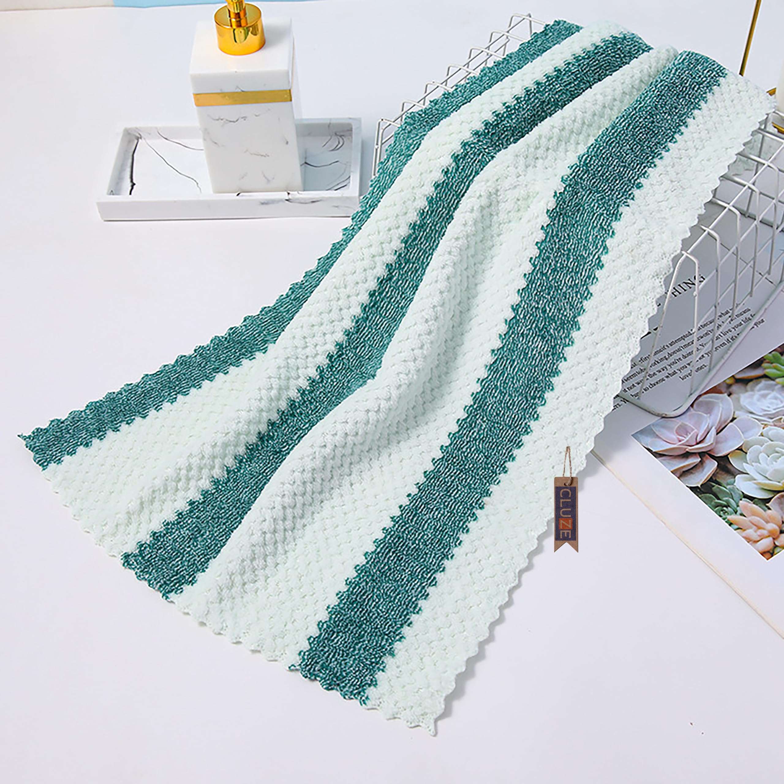 CLUZE Microfiber Face Towel Set, Super Soft Quick Drying Workout Sweat Towels, Hanging and Absorbent Hand Towel for Gym, Bathroom, Travel 35x75 cm (Pack of 5) 5