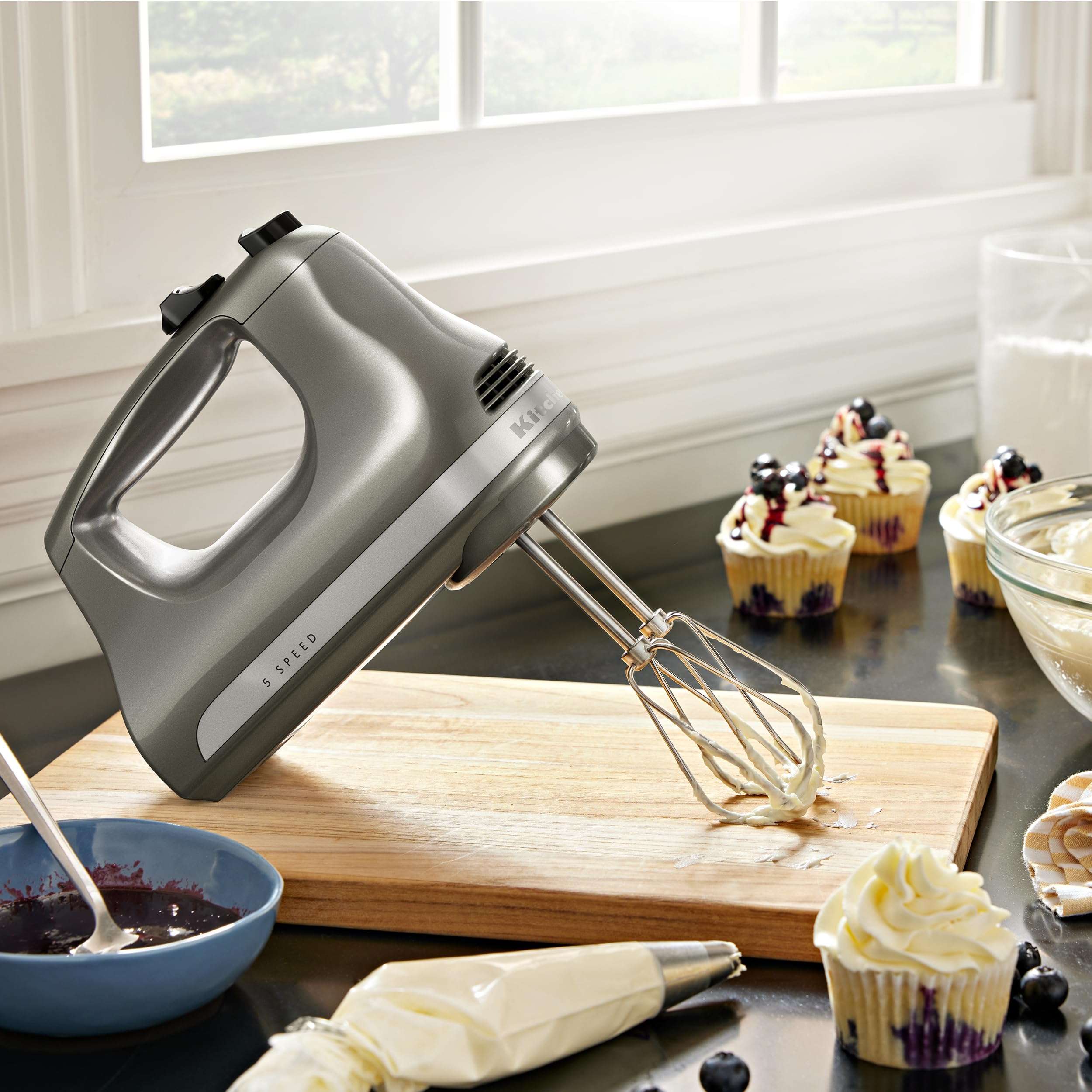 KitchenAid 5-Speed Ultra Power Hand Mixer - KHM512 4