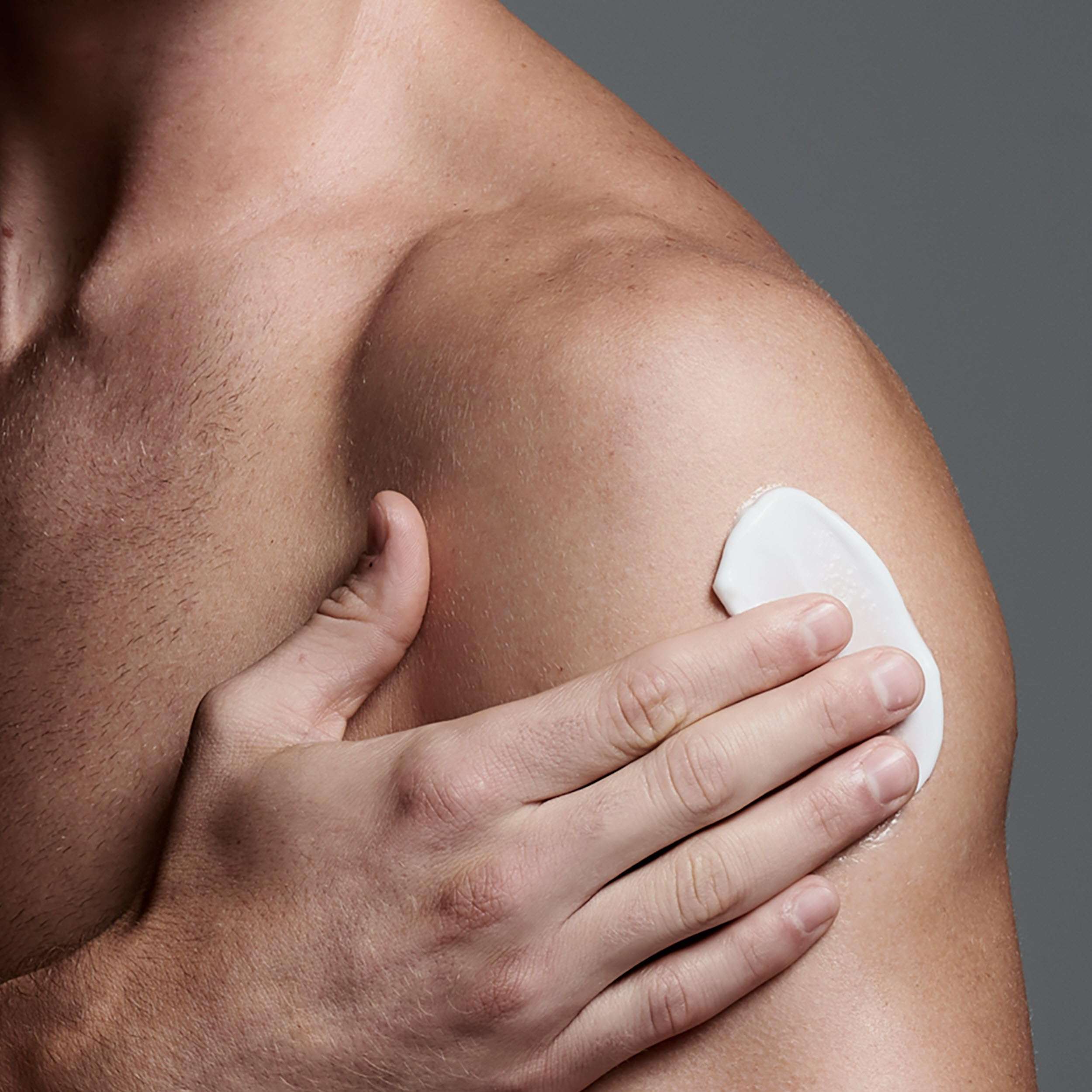 Jack Black Cool Moisture Body Lotion, 16 Fl. Oz. – Soy Protein, Vitamin E & Jojoba – Clean & Fresh Scent, Body Lotion for Dry Skin, Body Moisturizer, Body Cream for Men & Women 4