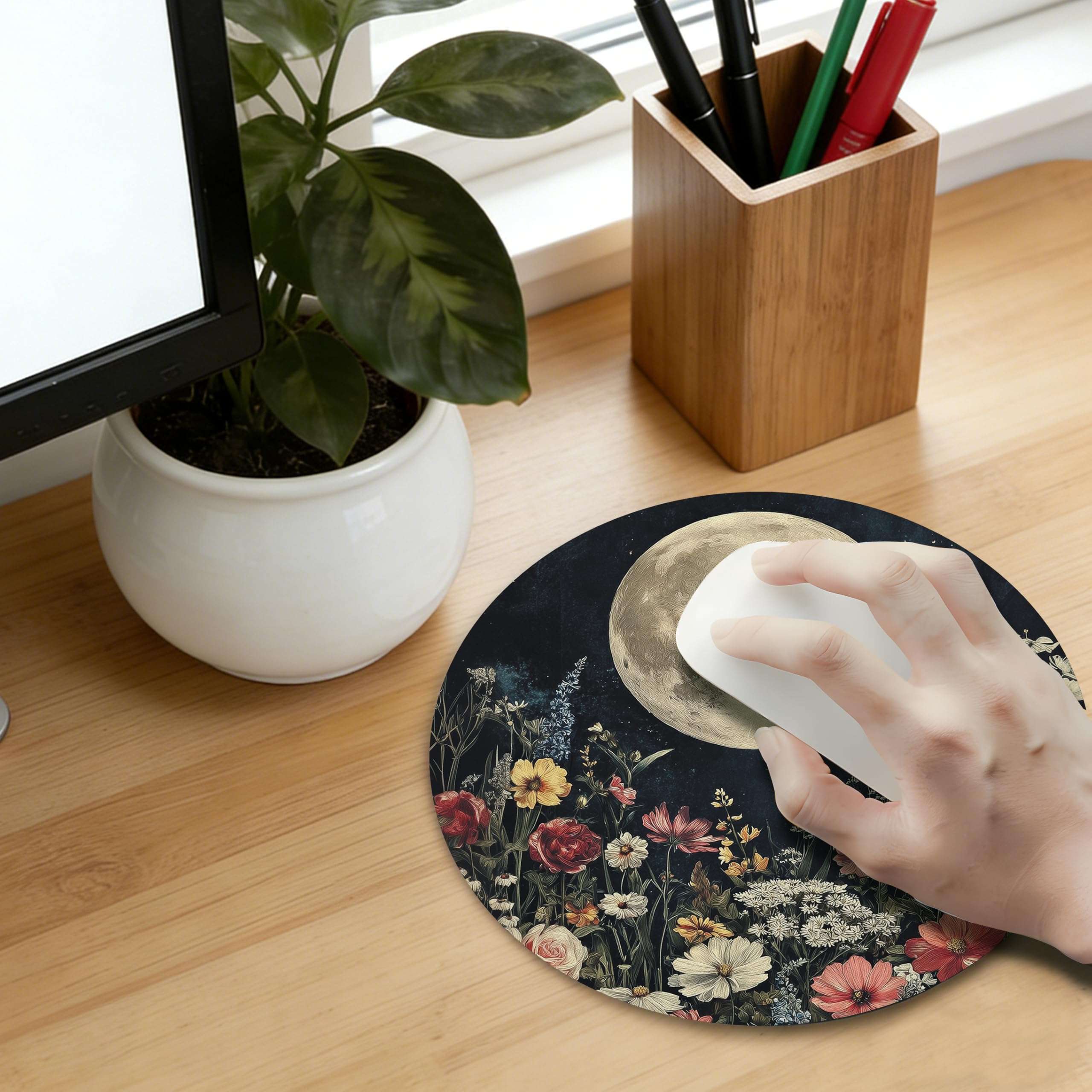 WOOGCHEIR Vintage William Morris Moon Floral Round Mousepad,Aesthetic Mouse Pad, Boho Floral Office Decor for Women Desk Accessories Retro Flowers Mousepad,Aesthetic Office Supplies,7.9x7.9 Inch 6