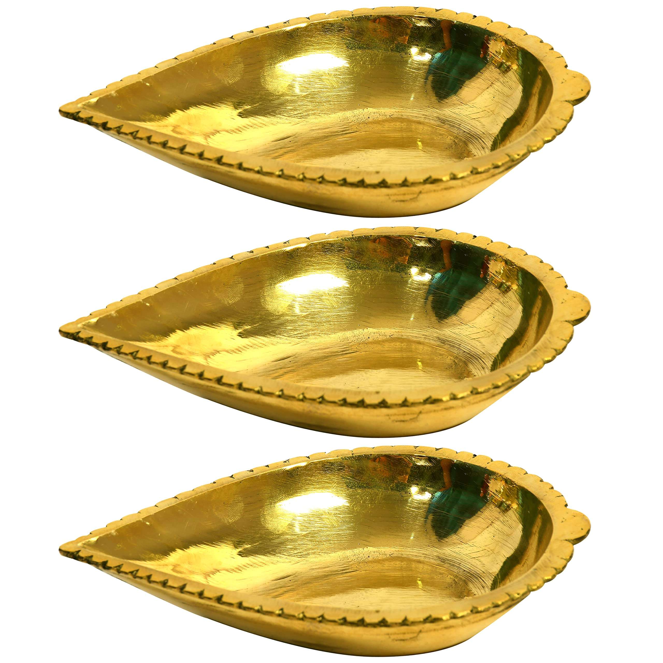 HOKOYA Set of 3 Brass Mandir Diya for Puja Big Size | Deep Diya | Pital Diya Set (Big, 3 Pieces) 1