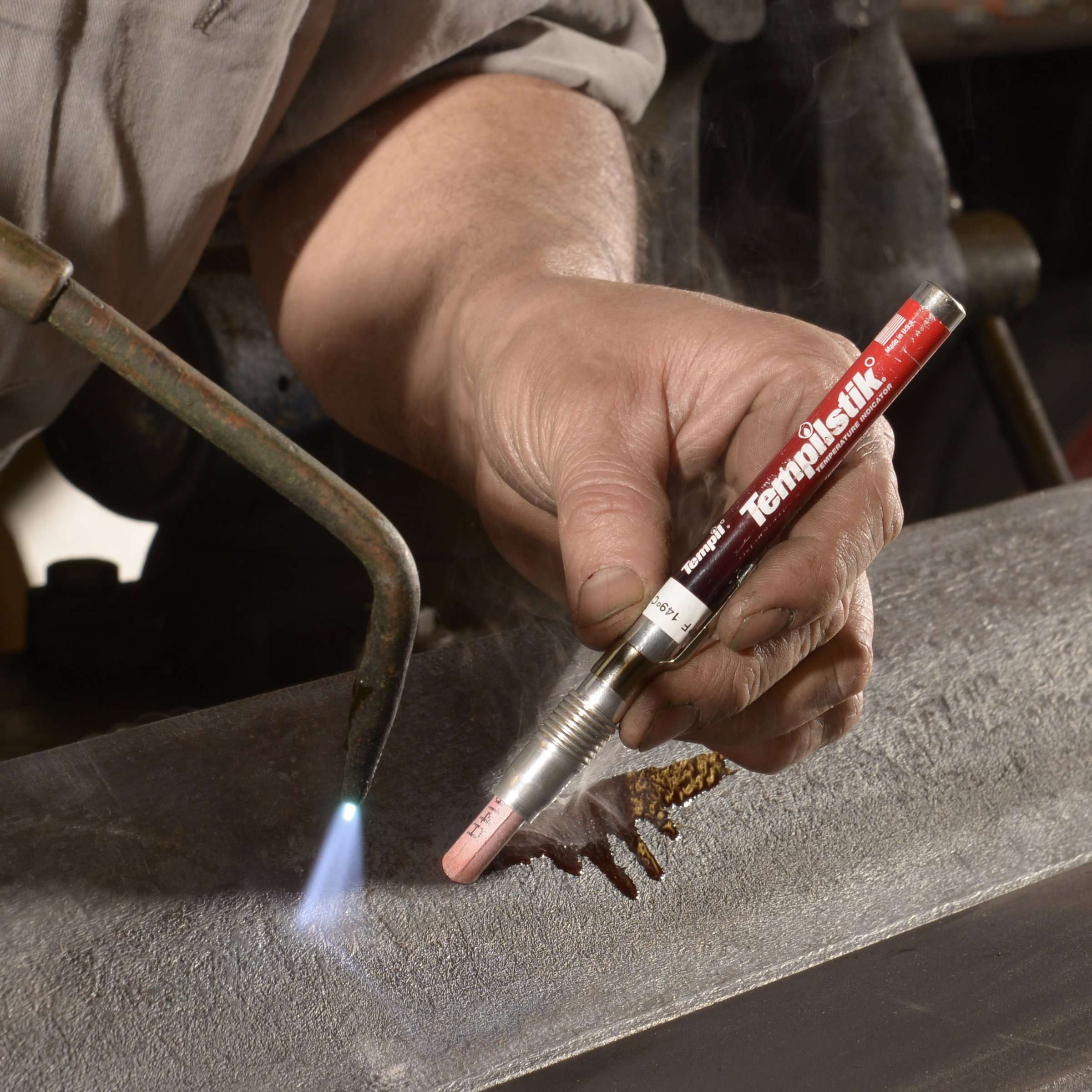 Tempil 28310 Surface Temperature Indicator, 212 degrees F (One Indicator) 2