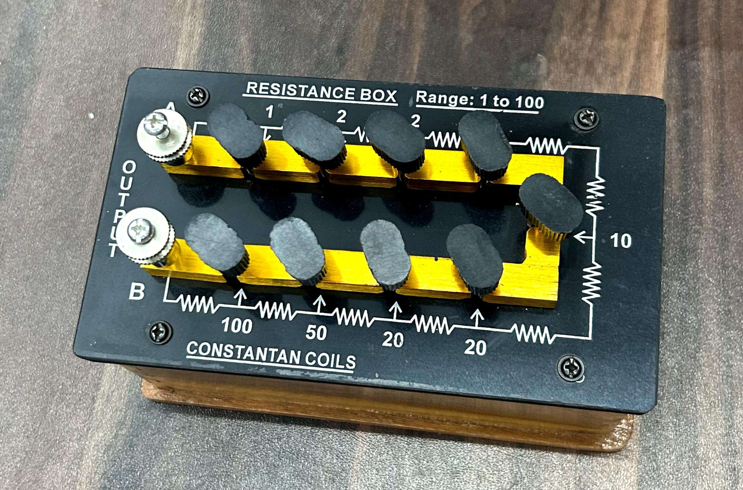 DT Science House Resistance Box Plug Type || Range Between 1 to 100 Ohm || Resistance Box for Physics and Electronic Lab 4